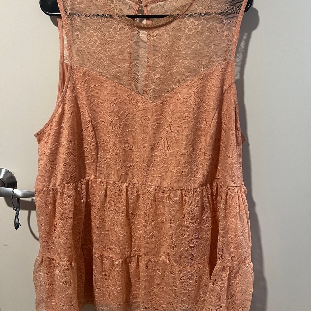 47. NWOT Torrid Peach Lace Sleeveless Blouse